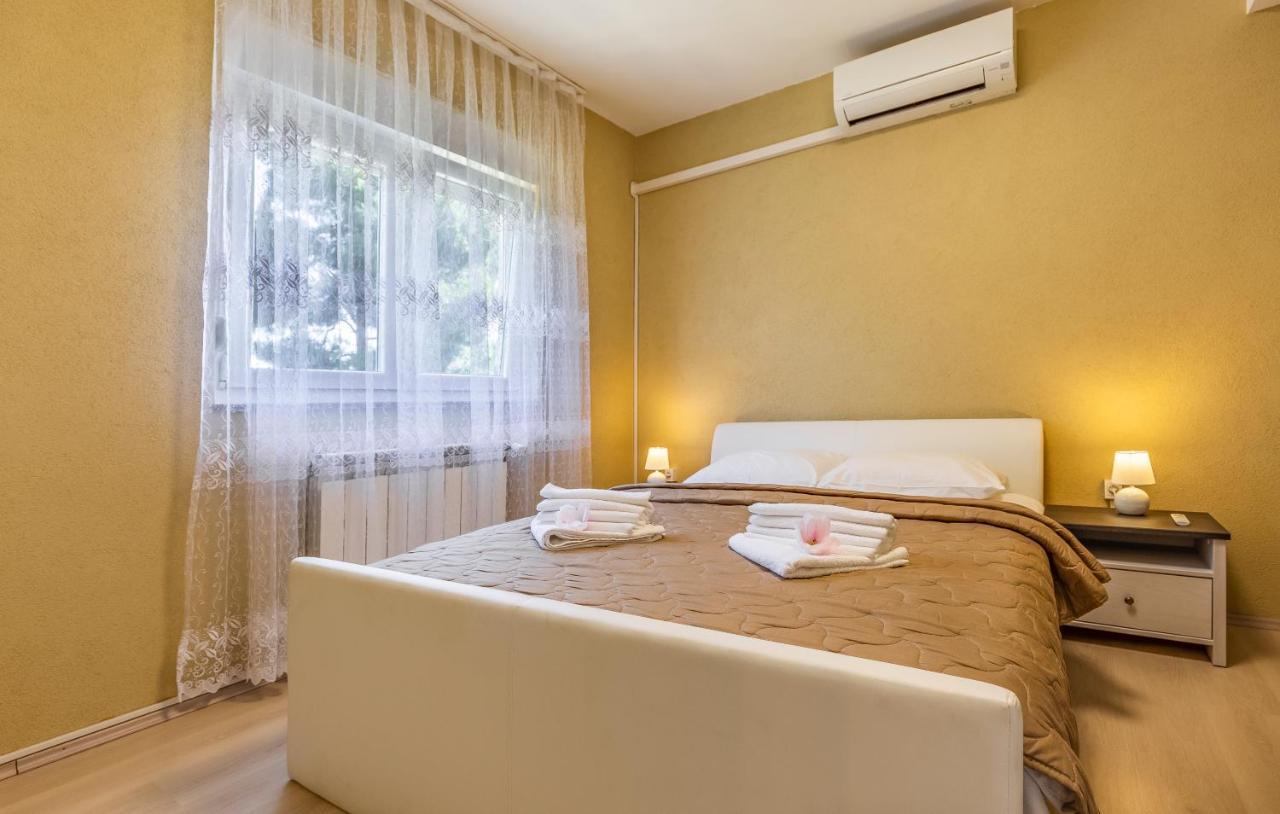 Rooms Giovanni Medulin Buitenkant foto