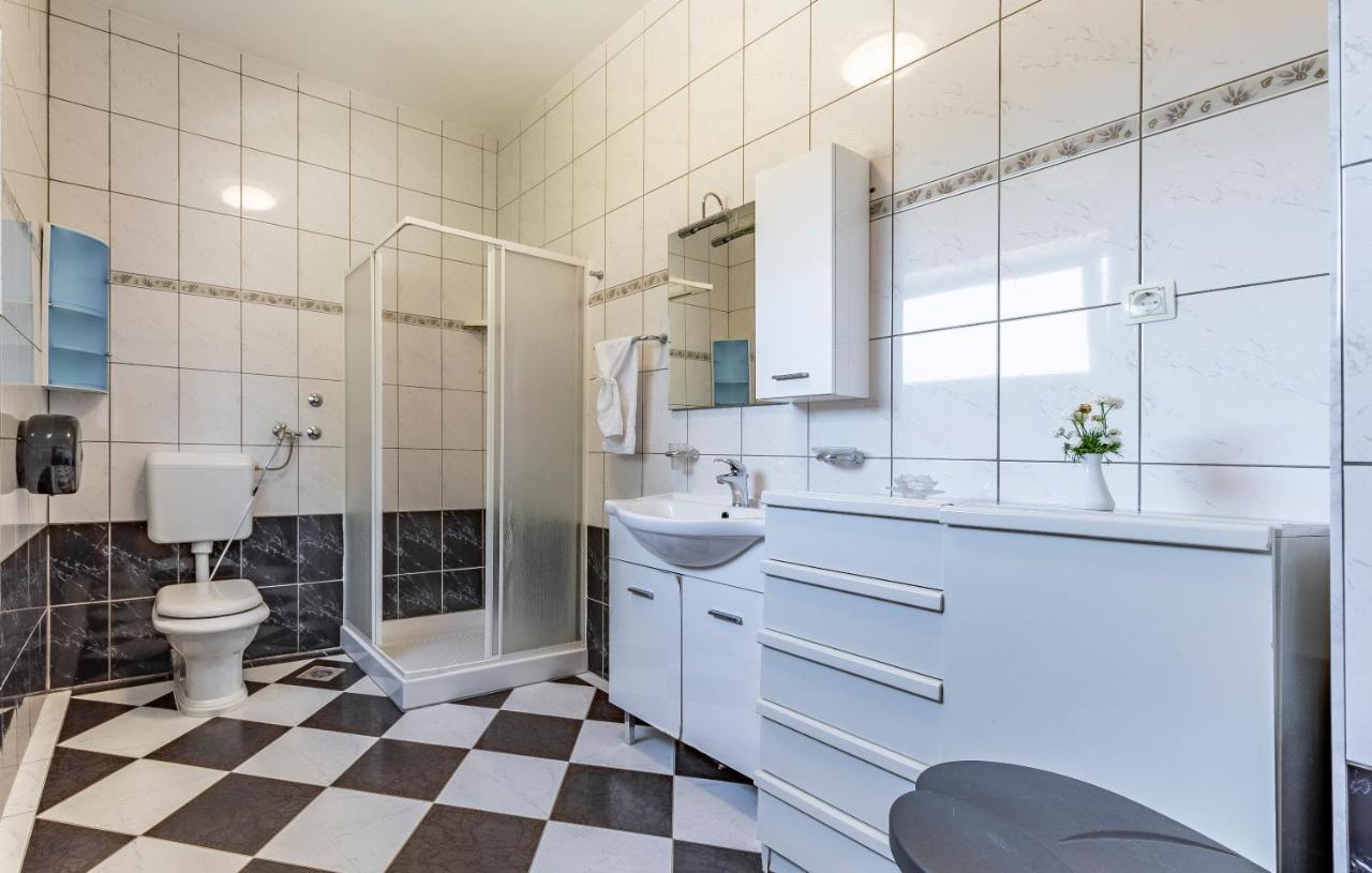 Rooms Giovanni Medulin Buitenkant foto