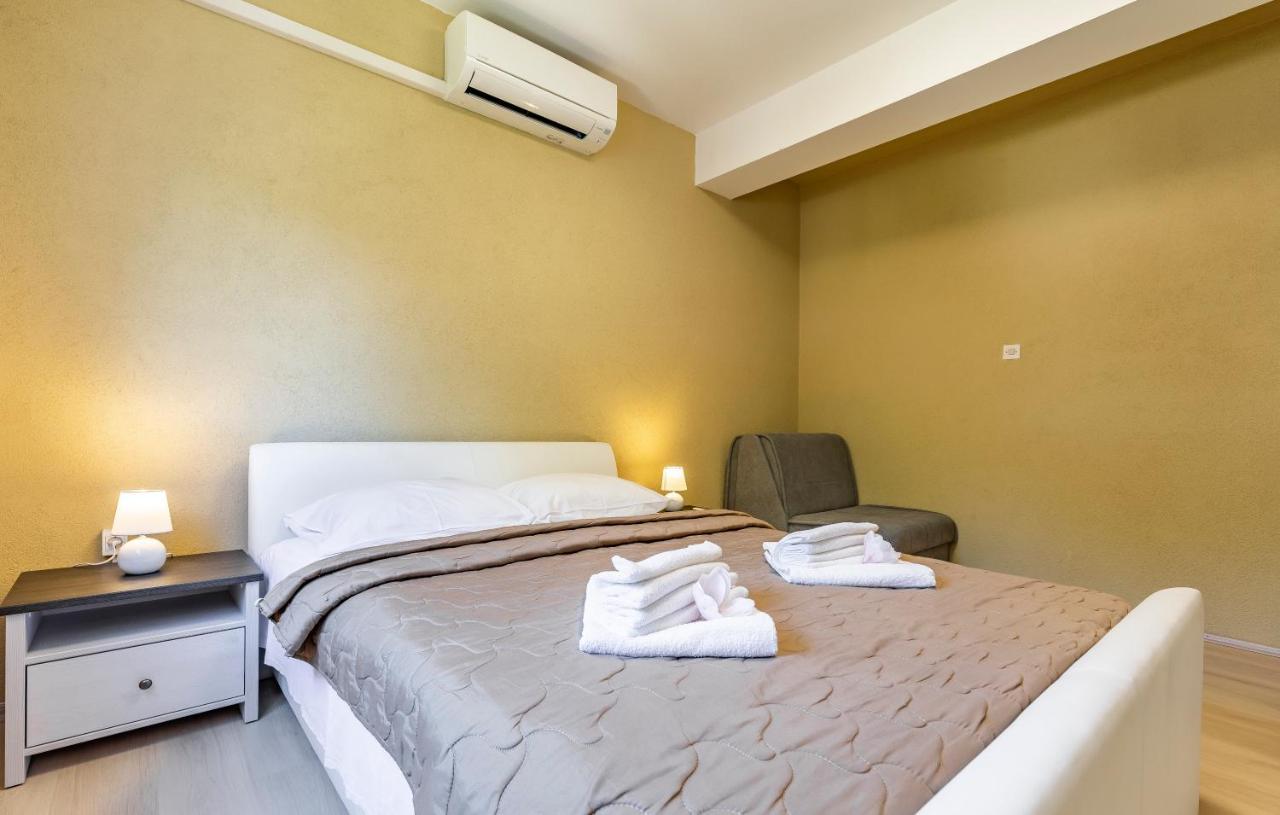 Rooms Giovanni Medulin Buitenkant foto